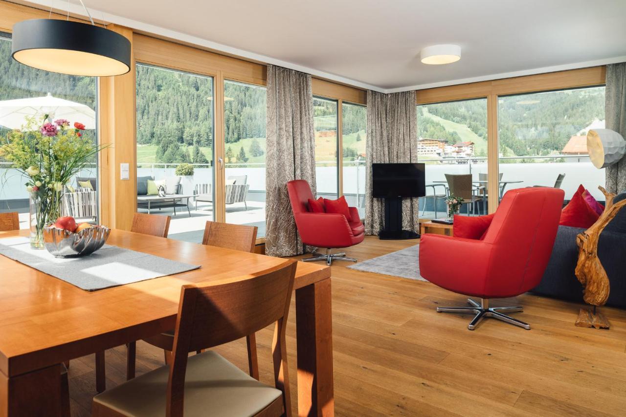 Schneeweiss Lifestyle - Apartments - Living Serfaus Zewnętrze zdjęcie
