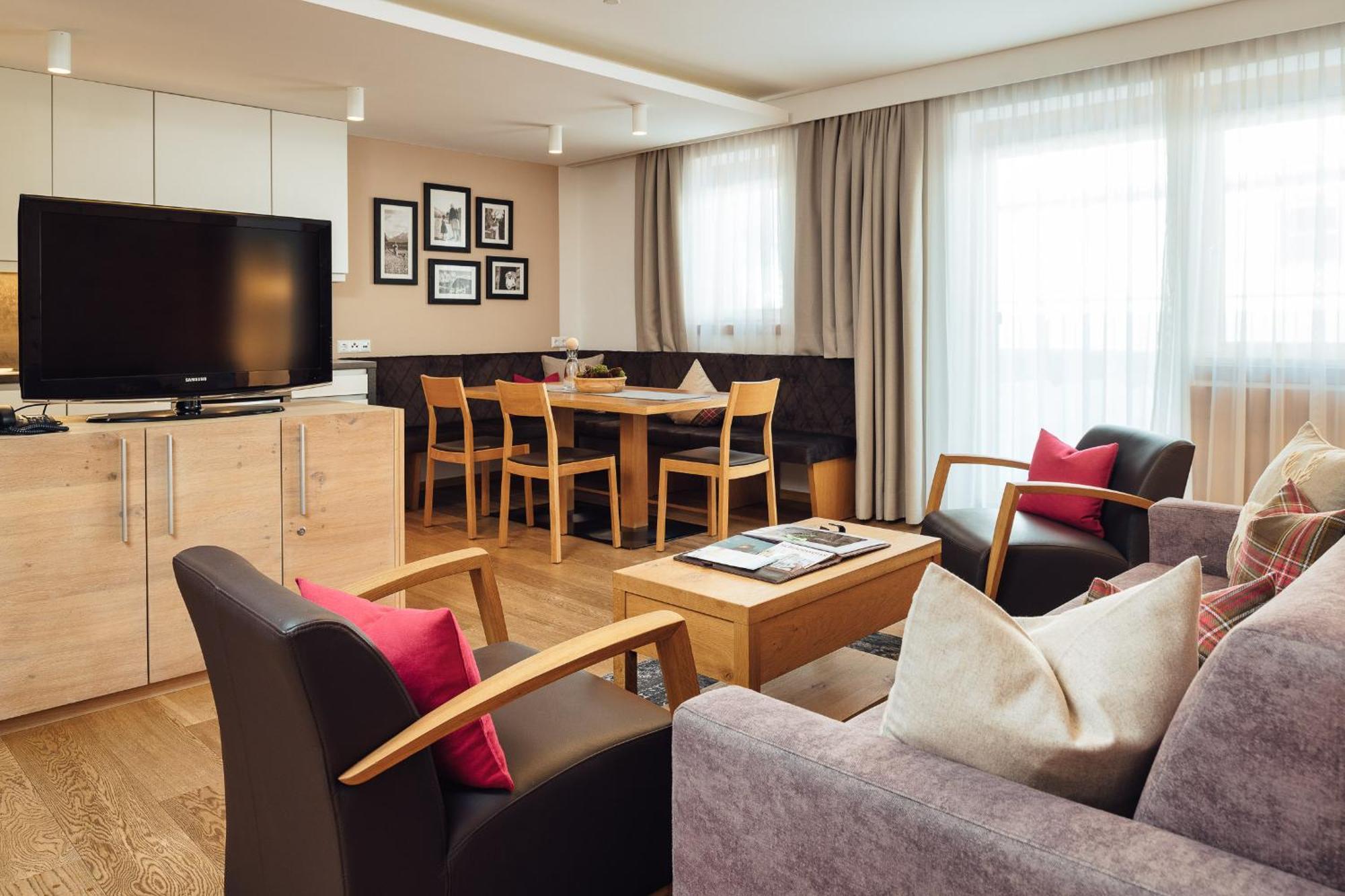 Schneeweiss Lifestyle - Apartments - Living Serfaus Pokój zdjęcie