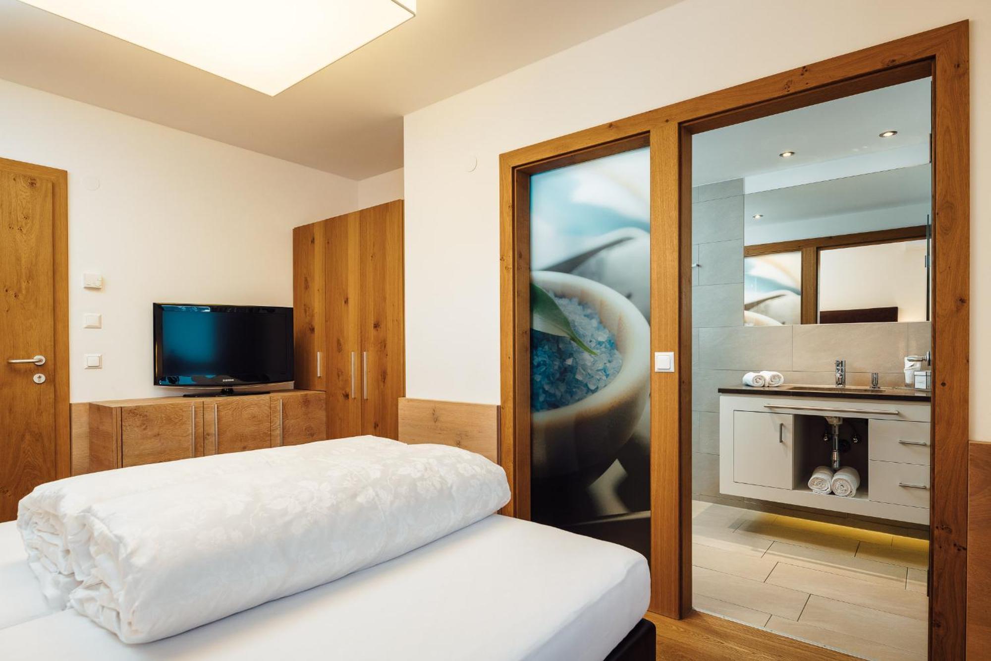 Schneeweiss Lifestyle - Apartments - Living Serfaus Pokój zdjęcie